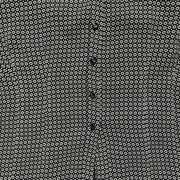 Nine West Women’s sleeveless shirt, Size 8 - Picture 2 of 9